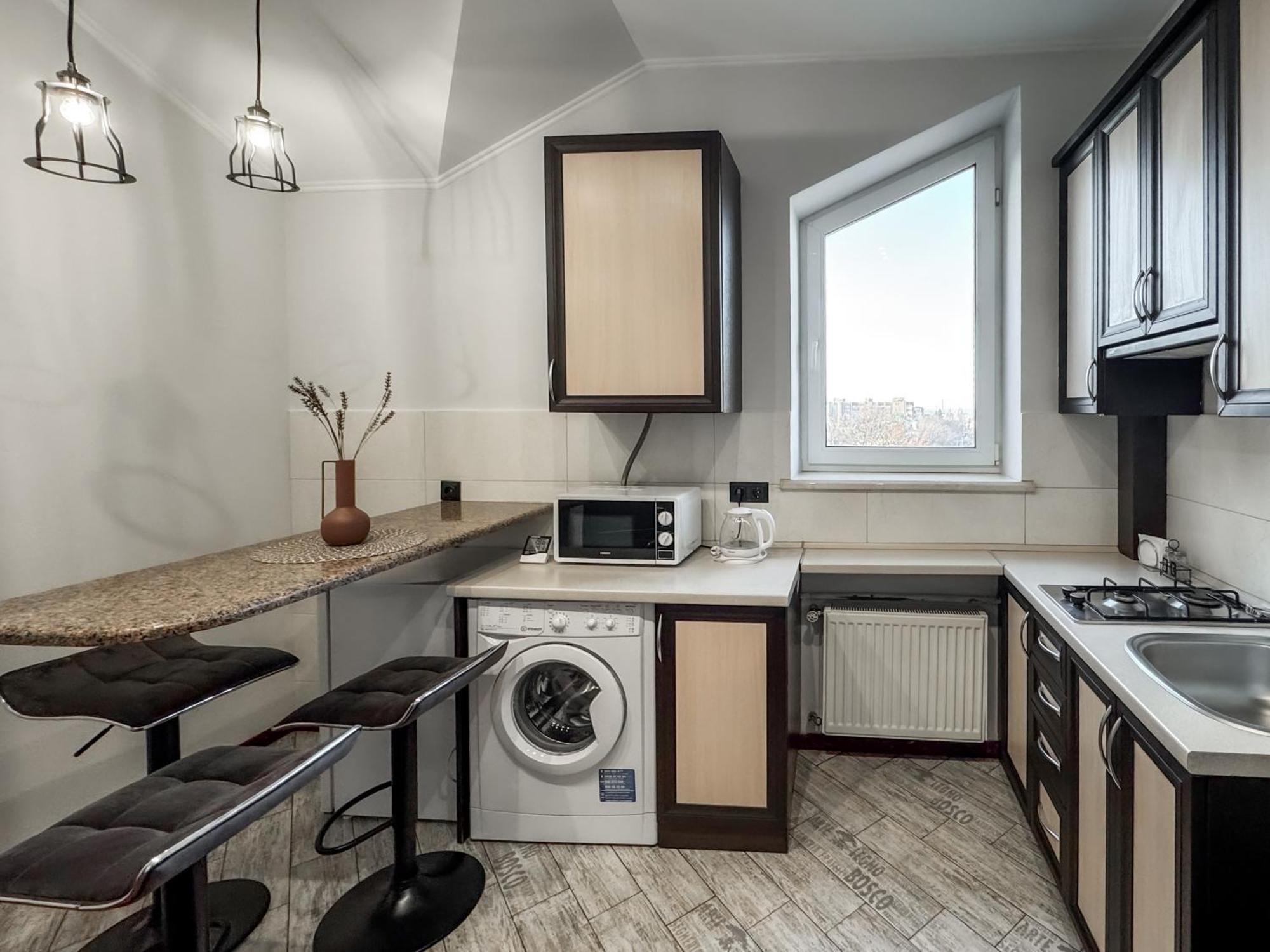 Apartments On Zaliznychna 49 Ivano-Frankivsk Buitenkant foto
